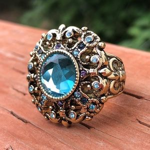 Heidi Daus SIZE 8 🆕 “How Suite It Is” Crystals Medallion ring